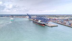 Port of Felixstowe Employee App: Revolutionizing Workplace Efficiency